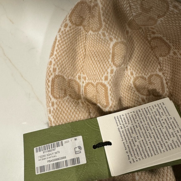 Gucci GG Logo Reversible Wool Hat - Picture 5 of 5